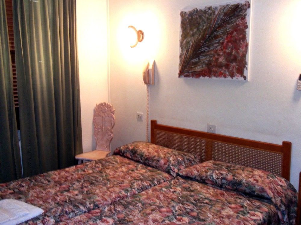 Apartamentos Osa Menor Cala D´Or Esterno foto