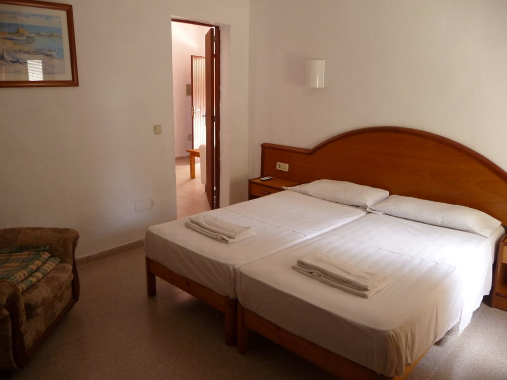 Apartamentos Osa Menor Cala D´Or Esterno foto